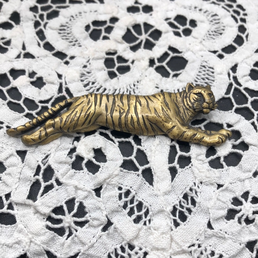 Vintage JJ Jonette Jewelry Brass Leaping Tiger Pin Brooch Signed